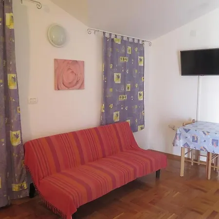 Appartamento Studio In With Balcony, Air Condition, Wifi *