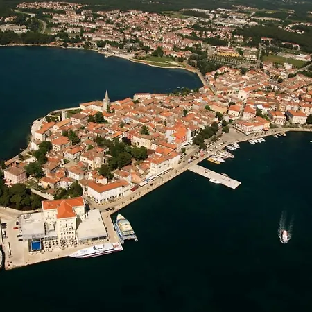 Studio In With Balcony, Air Condition, Wifi Appartamento Porec